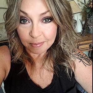 Meet your Posher, Candice